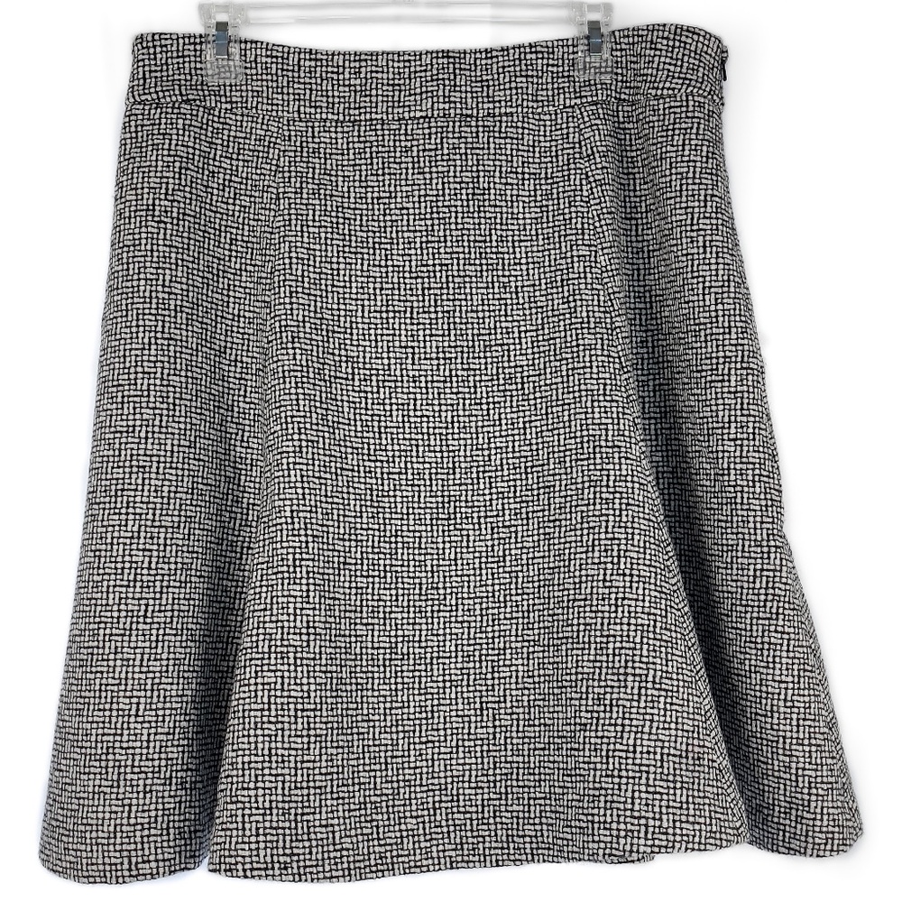 Fit and Flare Black and White Basket Weave Wool Blend Short Skirt